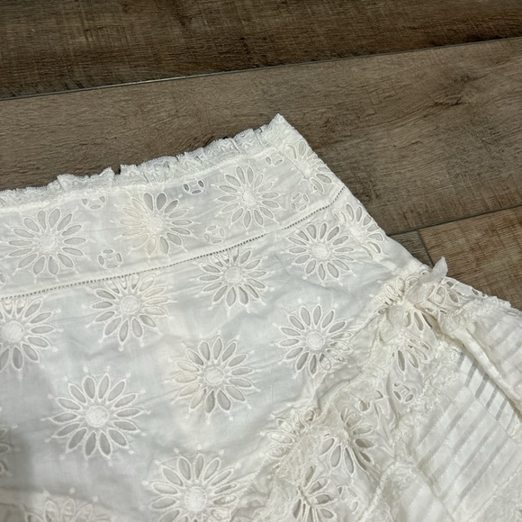 Isabel Marant eyelet Diva mini skirt - Picture 4 of 7